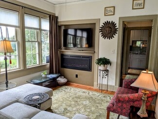 63 Rutledge Ave Unit 1, Charleston, SC 29401