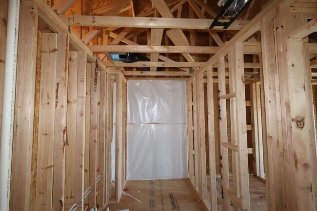 3986 Trailside Dr, Cincinnati, OH 45248 - photo 3