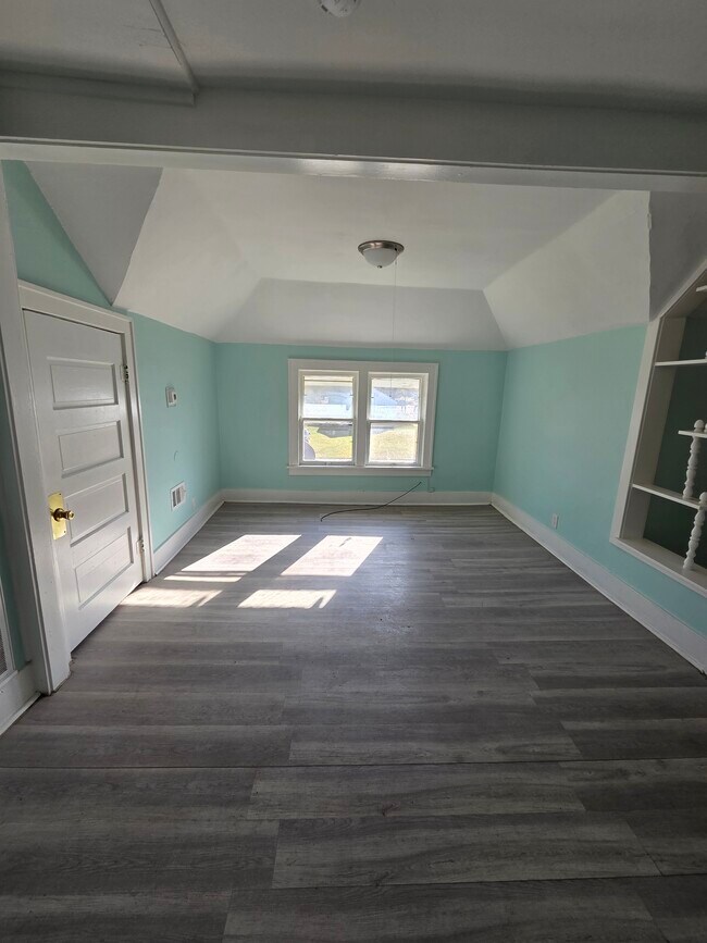 1094 Williams St unit 2, Muskegon, MI 49442 - photo 5