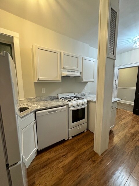 1165 Commonwealth Ave unit 3, Allston, MA 02134 - photo 2