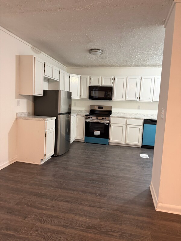 707 S Hydraulic Ave, Wichita, KS 67211 - photo 1