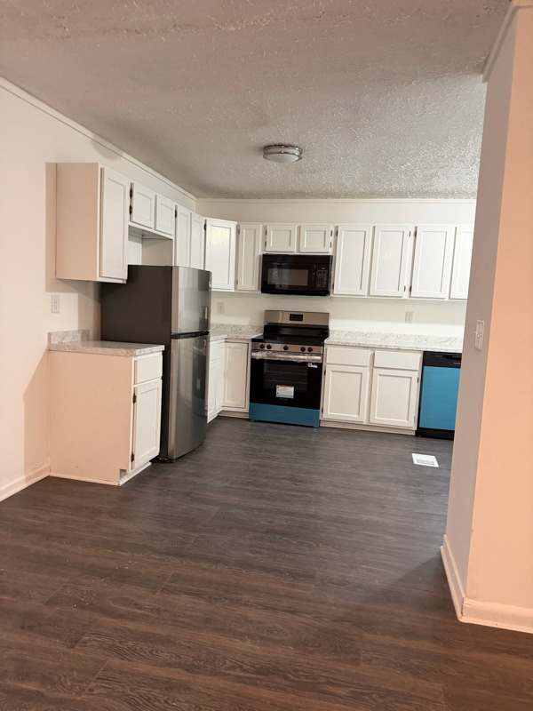 707 S Hydraulic Ave, Wichita, KS 67211