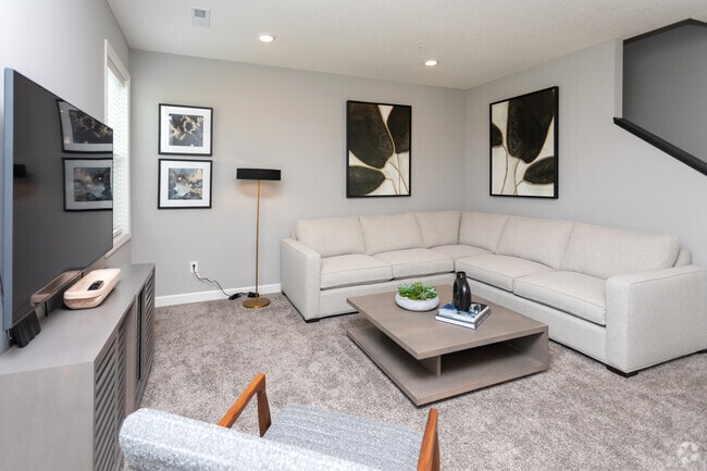 Bentley Village, Lake Elmo, MN 55042 - photo 5