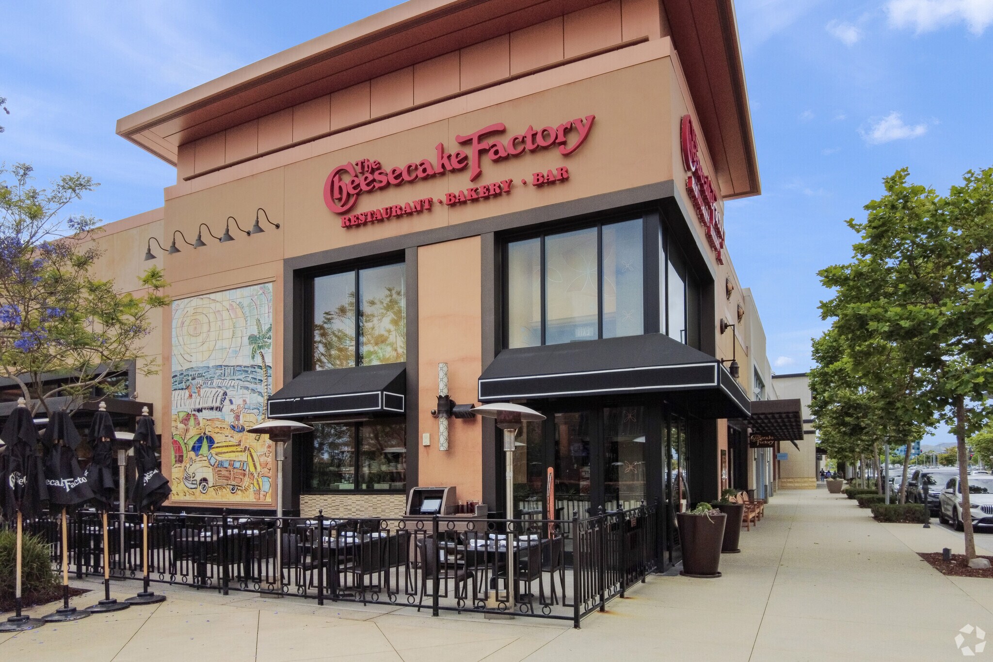 West Outer Oxnard residents enjoy The Cheesecake Factory in The Collection at RiverPark.
