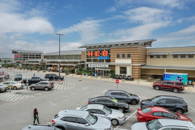 Providing families the best locally grown produce, pure beef and products from around the world.