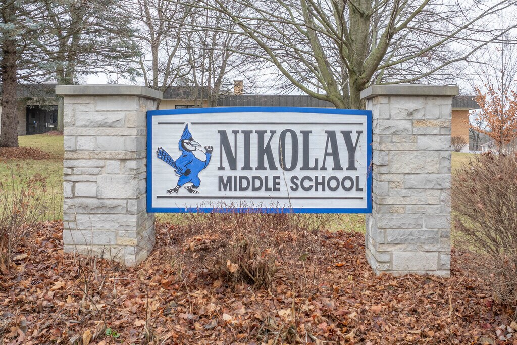Nikolay Middle School is located in Cambridge.