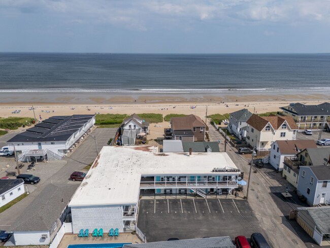 8 Traynor St unit 18, Old Orchard Beach, ME 04064 - photo 2