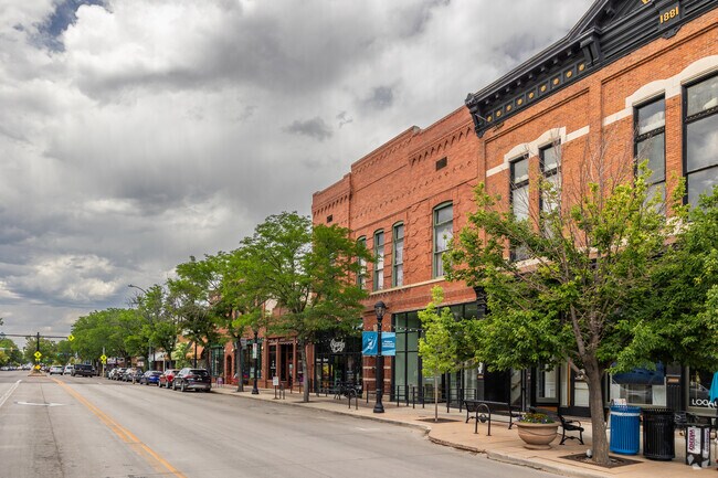 Shopping options are plentiful in nearby Downtown Longmont Estates.