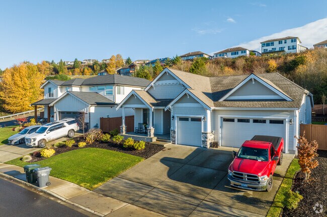 Bonney Lake has newly built homes within the neighborhood.