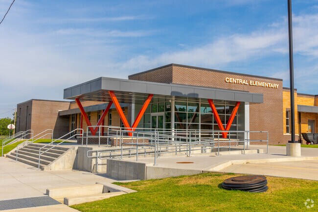 With room to grow, Central Elementary School receives a C-plus by Niche.