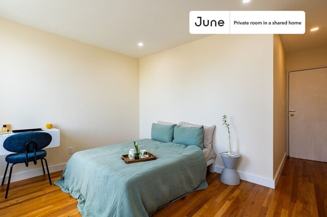 325 Lenox Ave, New York, NY 10027 - photo 2