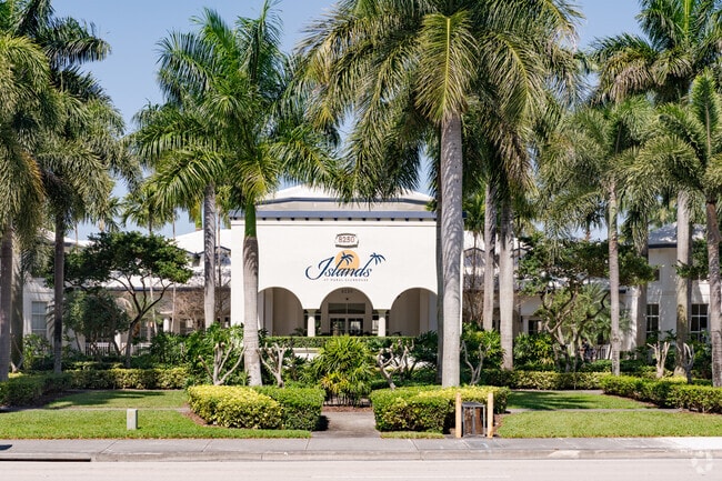 The Islands of Doral Clubhouse is a popular amenity in which many residents are members.