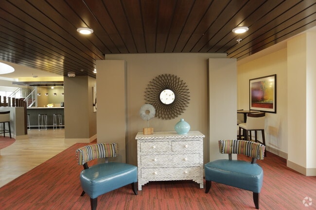 Heights At Linden Square, Gladstone, MO 64118 - photo 5