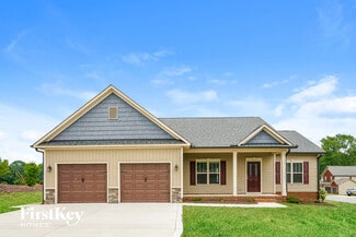13 Spruce Pt Dr, Benson, NC 27504