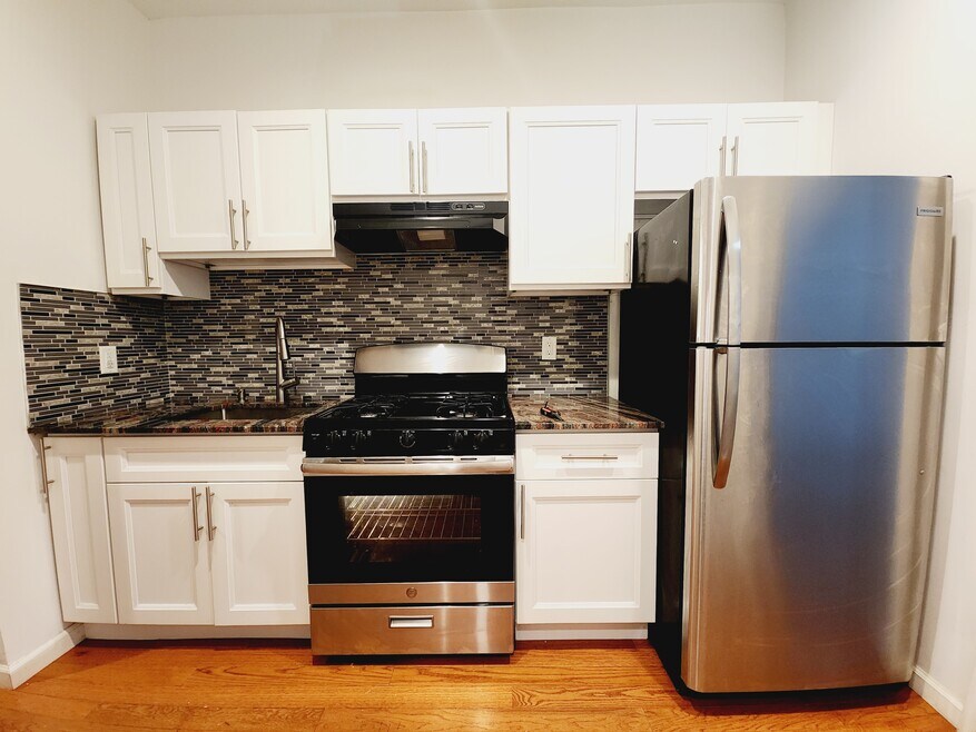 201 Garfield Ave unit 1, Jersey City, NJ 07305 - photo 1