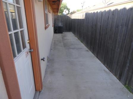 1700 W Douglas Dr unit C, Pharr, TX 78577 - photo 4