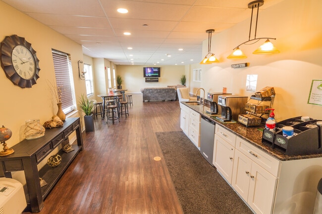 Broad Street Commons, Plattsburgh, NY 12901 - photo 5