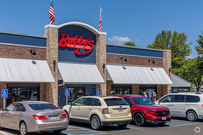 Bubba's 33 is a new restaurant to the area and is an instant hit in Westview Terrace.