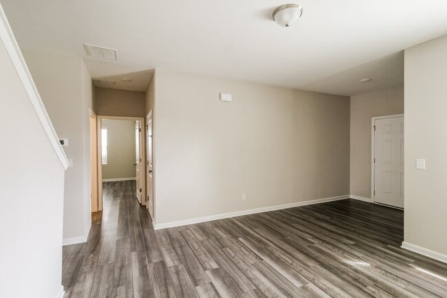 3954 Kendrick Cir, Loganville, GA 30052 - photo 4