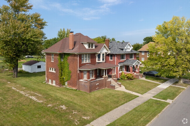 Historic American Four Square homes are plentiful in the Gateway Community.