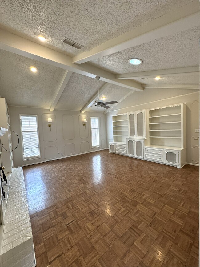 2405 Stutz Plaza, Midland, TX 79705 - photo 4