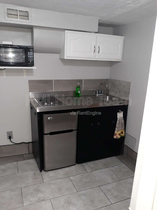 168 Ross Dr, Clearfield, UT 84015 - photo 3