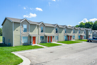 442 W 18th St, Junction City, KS 66441