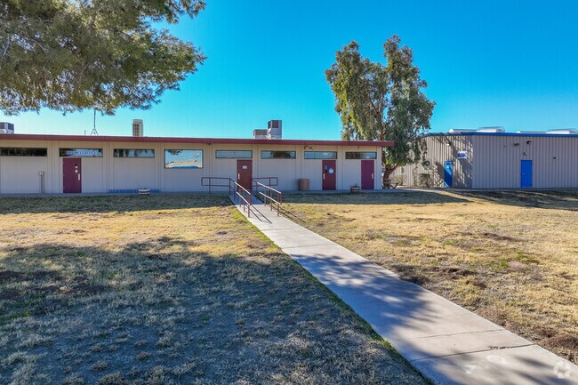 Education at Sacaton Elementary in Pinal County is tailored for each student's success.