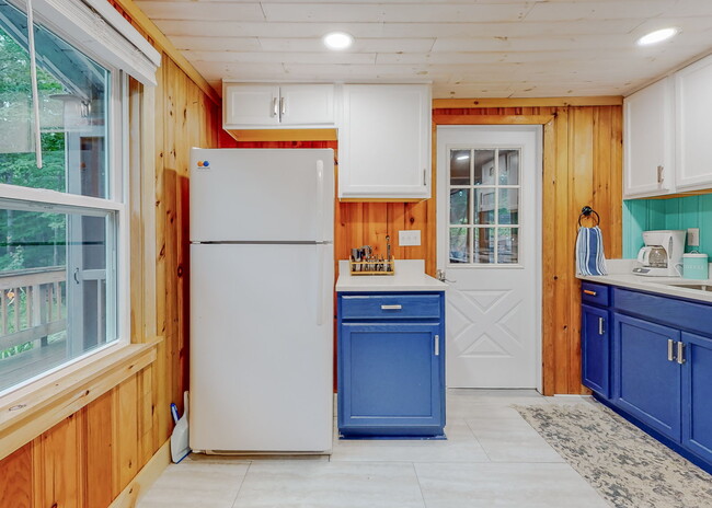 2 Kentwood Rd, Raymond, ME 04071 - photo 6