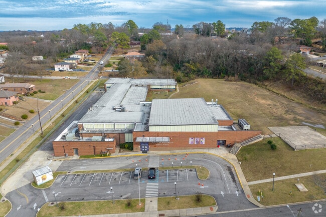 Malachi Wilkerson Middle School has a positive environment.