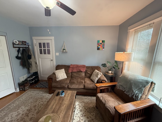 5225 Bancroft Ave, Saint Louis, MO 63109 - photo 5