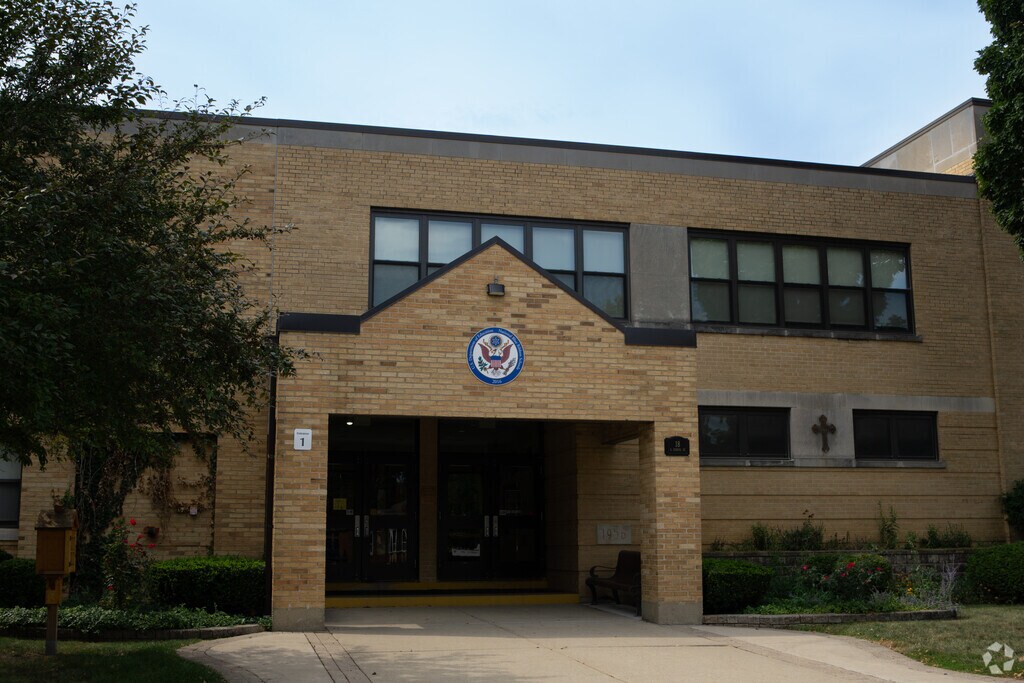 St Paul Lutheran School provides private education in 
Downtown Mount Prospect