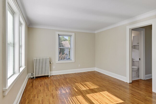 St. Clair, Saint Paul, MN 55105 - photo 5