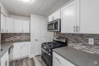 3120 Naamans Rd, Wilmington, DE 19810