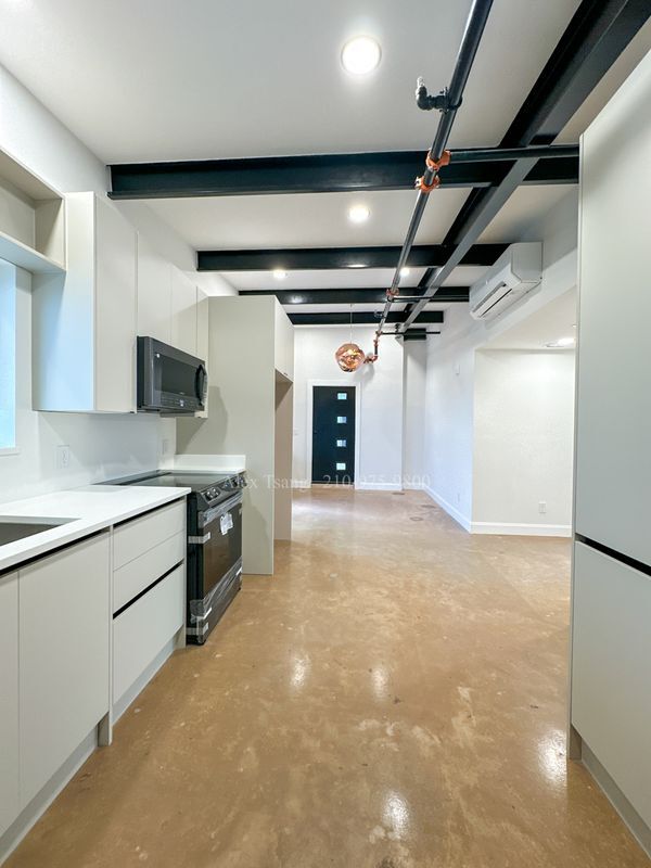 630 Montana St, San Antonio, TX 78203 - photo 6