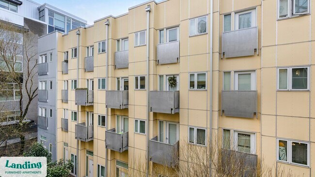 1430 NW Pettygrove St unit E202, Portland, OR 97209 - photo 7