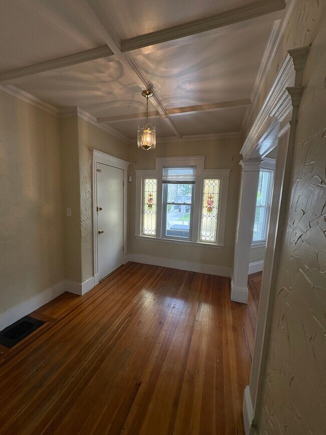50 Bromfield Rd unit 1, Somerville, MA 02144 - photo 7
