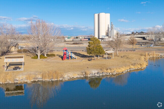 Confluence Park in Delta, Colorado, is a hub for outdoor fun, featuring scenic trails, a peaceful pond, and plenty of activities. Visitors can enjoy fishing, kayaking, picnicking, and wildlife watching while taking in stunning views where the Gunnison and Uncompahgre Rivers meet.