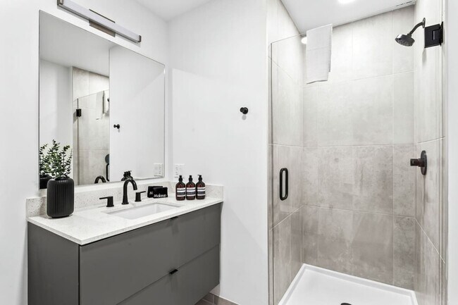 1704 N 17th St unit ID1312531P, Tampa, FL 33605 - photo 6