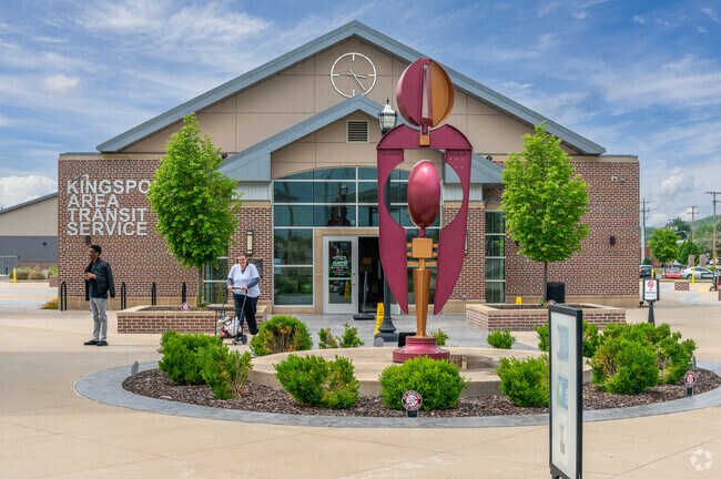 While residents of Highland Park typically drive to other parts of the city, they can also hop on a bus from the city KATS system.