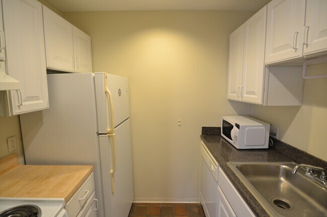 St. Germain Apartments, Boston, MA 02115 - photo 7