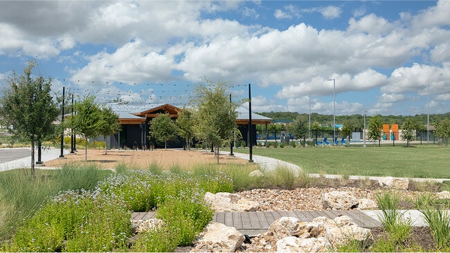 Plum Creek Amenity Outdoor Space 2of3