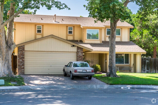There are a variety of unique color schemes in the Reed neighborhood, like this peach house.