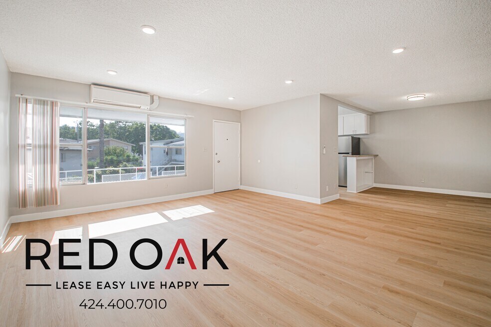4505 Santa Rosalia Dr unit 12, Los Angeles, CA 90008 - photo 1