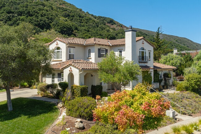 Most of the large homes in Prefumo are situated at the base of Irish Hills.