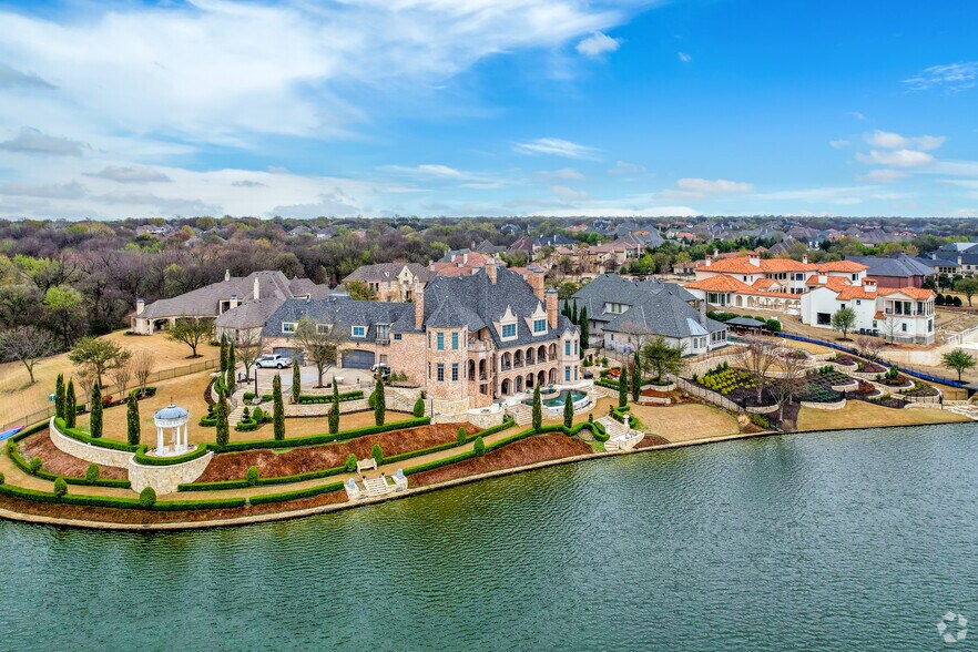 You will find luxurious homes along the shoreline of the lake in Stonebridge Ranch.