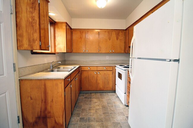 1630-1632-1632 Ne 81st Ave unit 1630, Portland, OR 97213 - photo 7