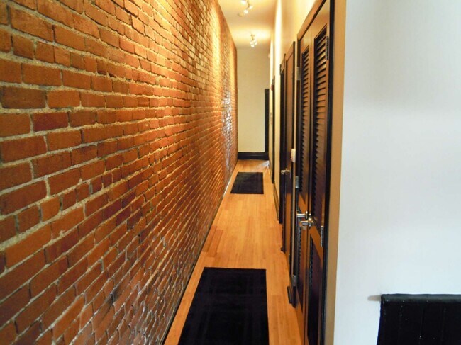 2012 E Carson St unit 200, Pittsburgh, PA 15227 - photo 4