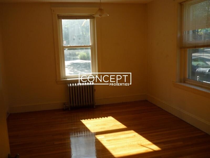 237 Freeman St unit 2, Brookline, MA 02446 - photo 1