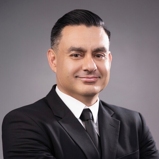 Agent Photo